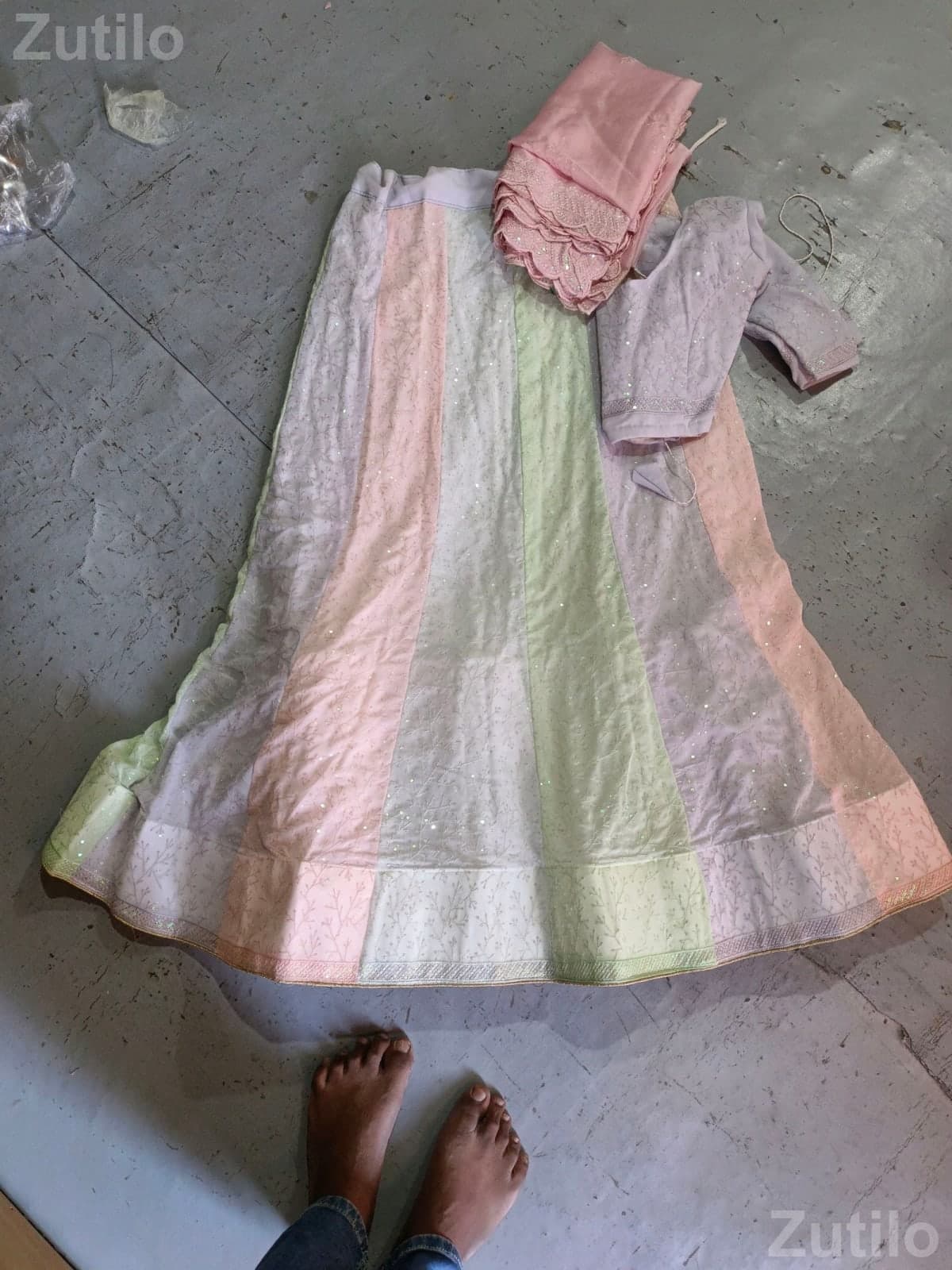 Women’s Chaniya Choli Set 24 Pieces Women’s Chaniya Choli Set 24 Pieces