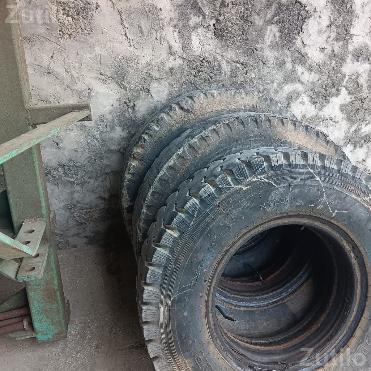 7.50-16 Tyres Set for Vehicle 7.50-16 Tyres Set for Vehicle