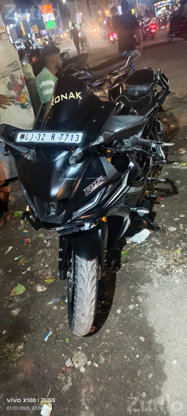 Yamaha R15 V4 Black Sports Bike Yamaha R15 V4 Black Sports Bike