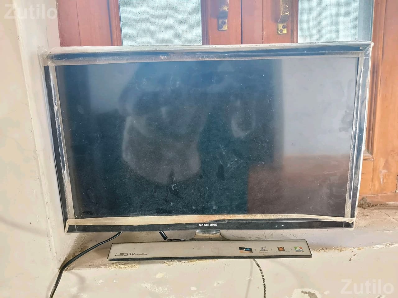 Samsung LED TV Non Smart Samsung LED TV Non Smart