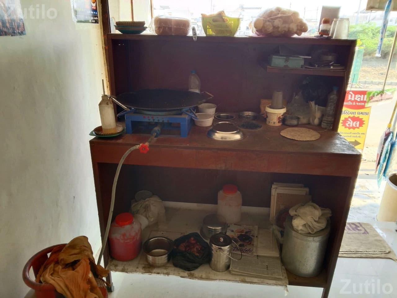 Iron Counter Table for Shop Use Iron Counter Table for Shop Use