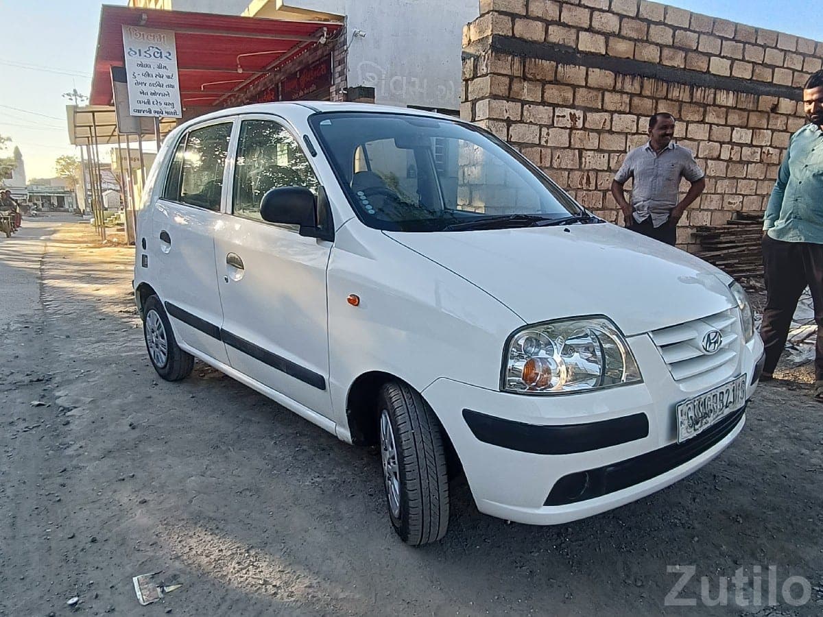 Hyundai Santro 2013 White Top Condition Hyundai Santro 2013 White Top Condition