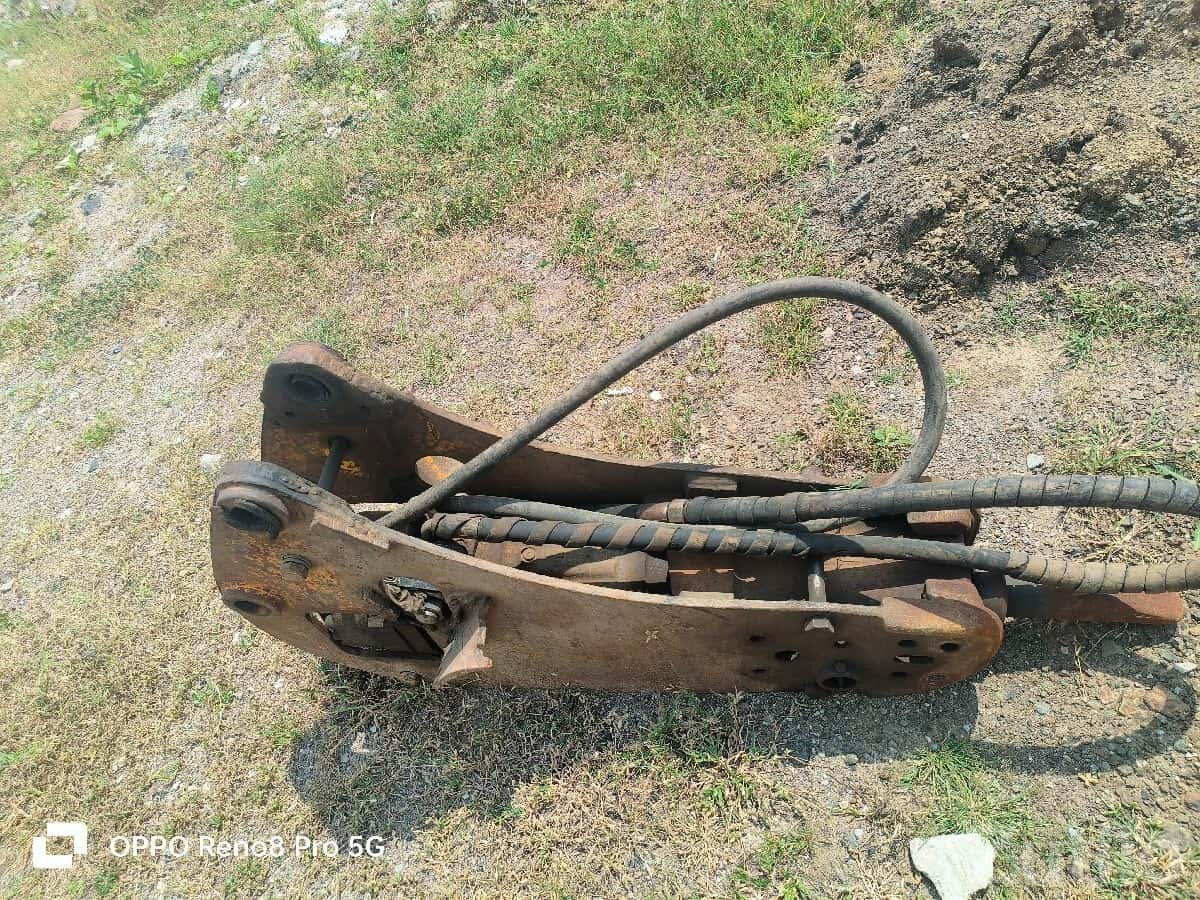 HM 360 JCB Rock Breaker Attachment HM 360 JCB Rock Breaker Attachment