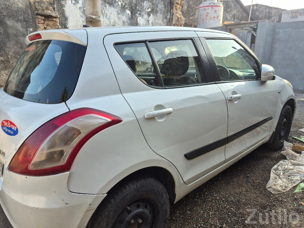 Maruti Suzuki Swift VXI 2015 Petrol Car Maruti Suzuki Swift VXI 2015 Petrol Car