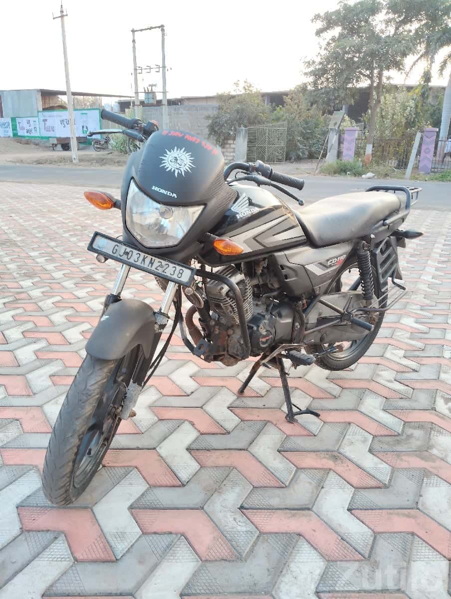 Honda CD110 Dream Deluxe 2018 Bike Honda CD110 Dream Deluxe 2018 Bike