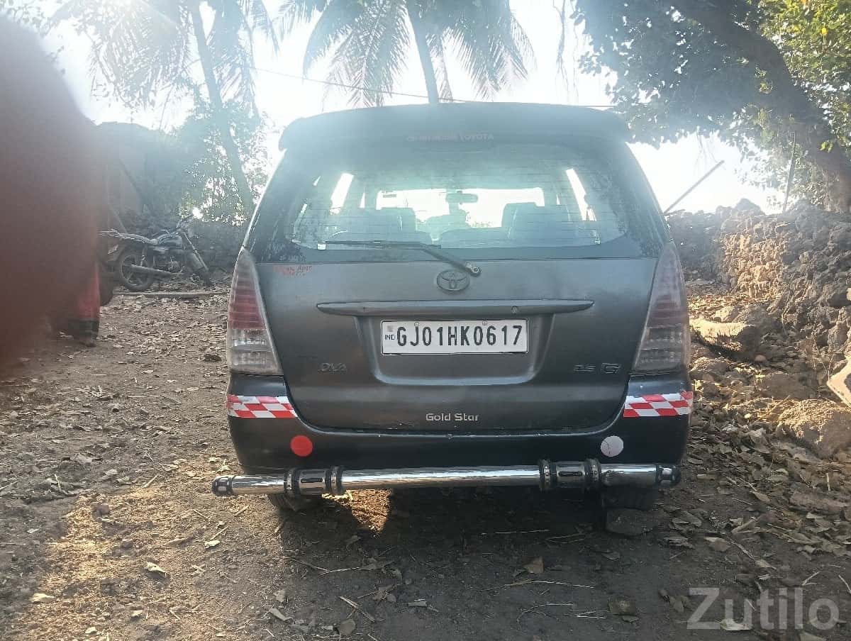 Toyota Innova 2.5 G 2005 for Sale Toyota Innova 2.5 G 2005 for Sale