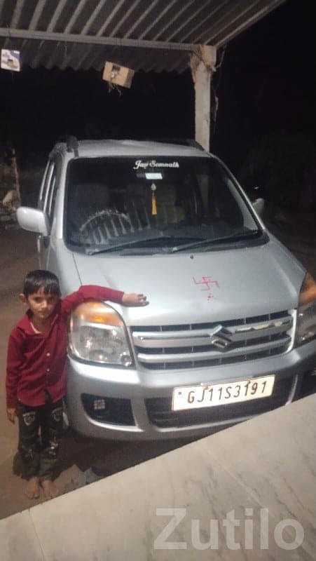 Maruti Suzuki WagonR Model 8 Silver Car Maruti Suzuki WagonR Model 8 Silver Car