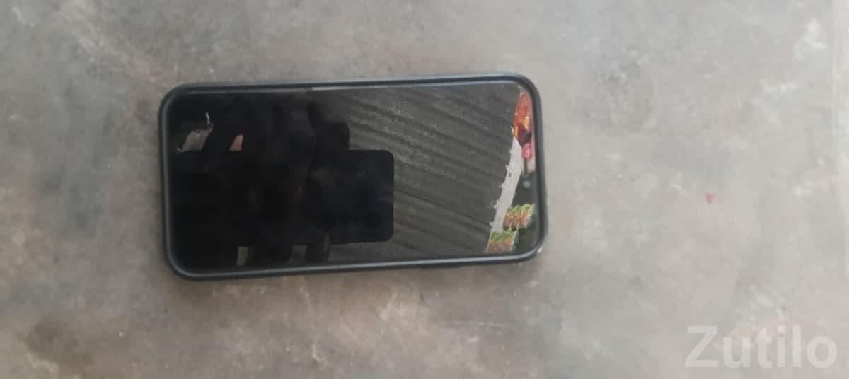 Apple iPhone 11 Used Smartphone Apple iPhone 11 Used Smartphone