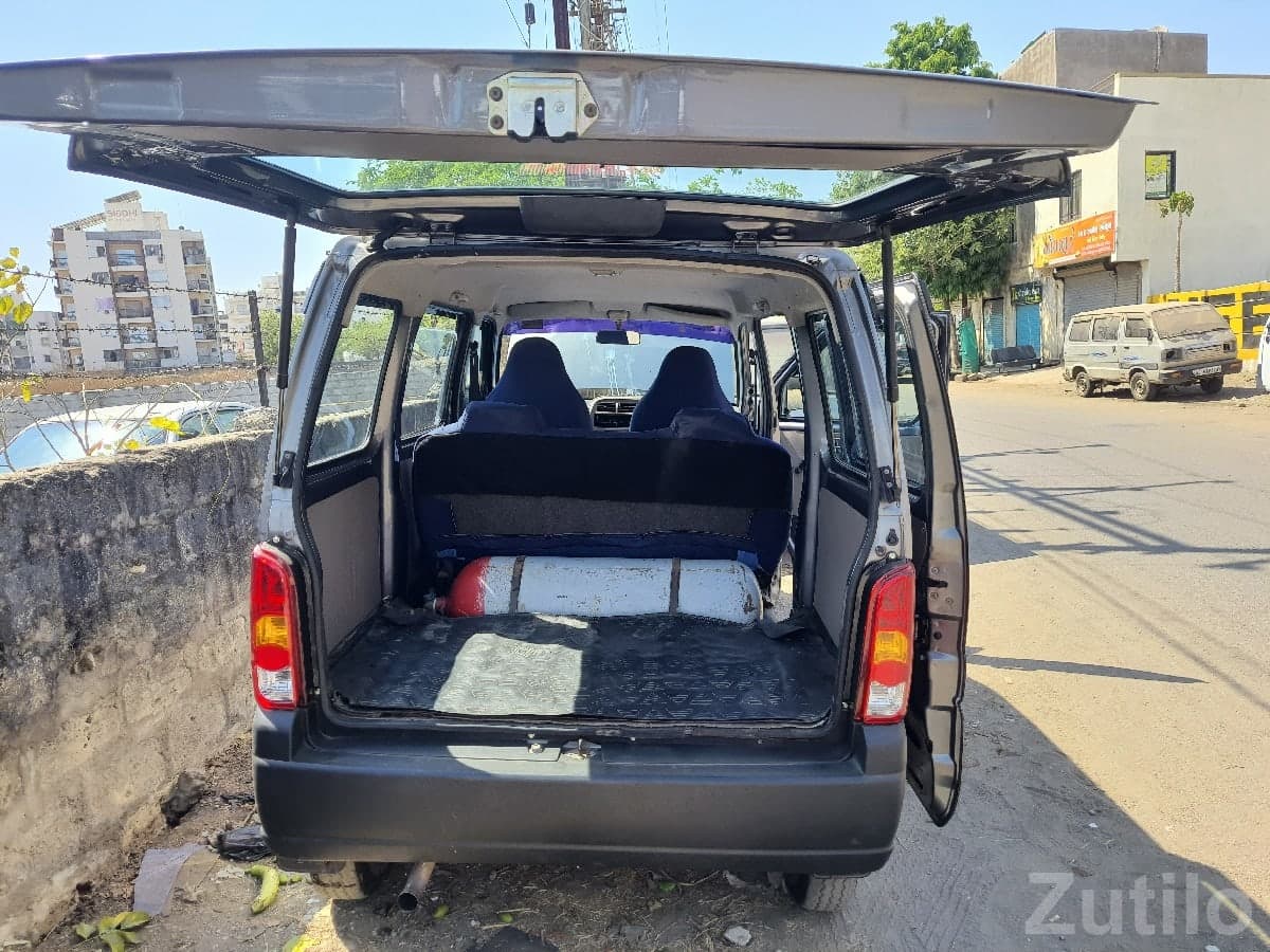 Maruti Eeco 2014 CNG 5 Seater for Sale Maruti Eeco 2014 CNG 5 Seater for Sale