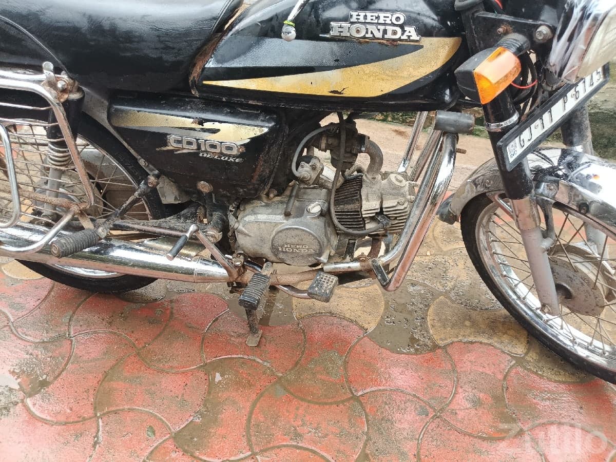 Hero Honda CD100 Deluxe Used Bike Hero Honda CD100 Deluxe Used Bike