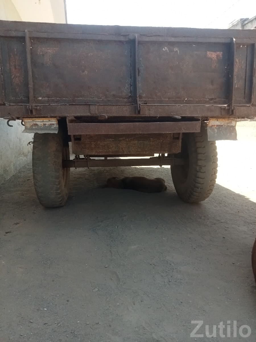 ટુ વ્હીલર ટોલી વેચવાની છે