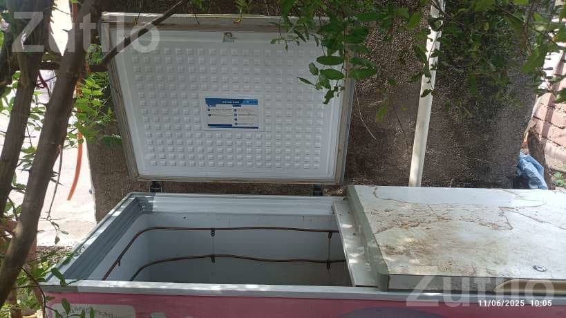 Deep Freezer in Good Working Condition Deep Freezer in Good Working Condition