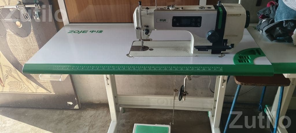 Zoje Industrial Sewing Machine with Table Zoje Industrial Sewing Machine with Table