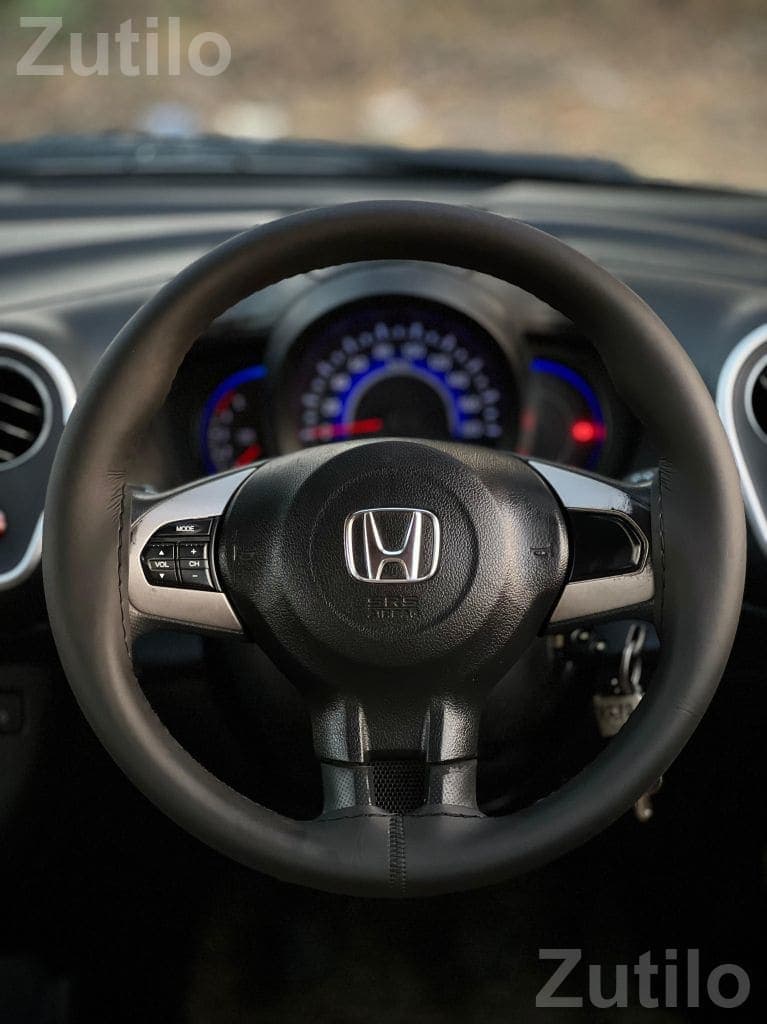 2014 Honda Mobilio 1.5 V O Diesel Manual 2014 Honda Mobilio 1.5 V O Diesel Manual