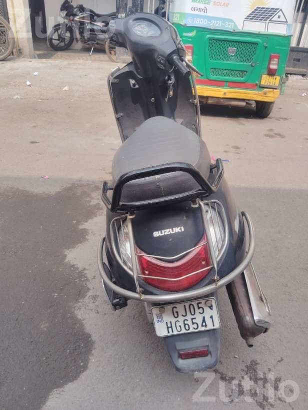 Suzuki Access 125 2011 Scooter Suzuki Access 125 2011 Scooter