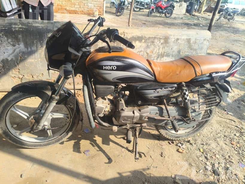 Hero Splendor Self Start Bike 2017 Hero Splendor Self Start Bike 2017