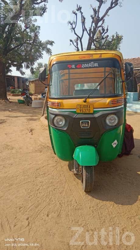 Bajaj CNG Auto Rickshaw BS6 2022 Model Bajaj CNG Auto Rickshaw BS6 2022 Model
