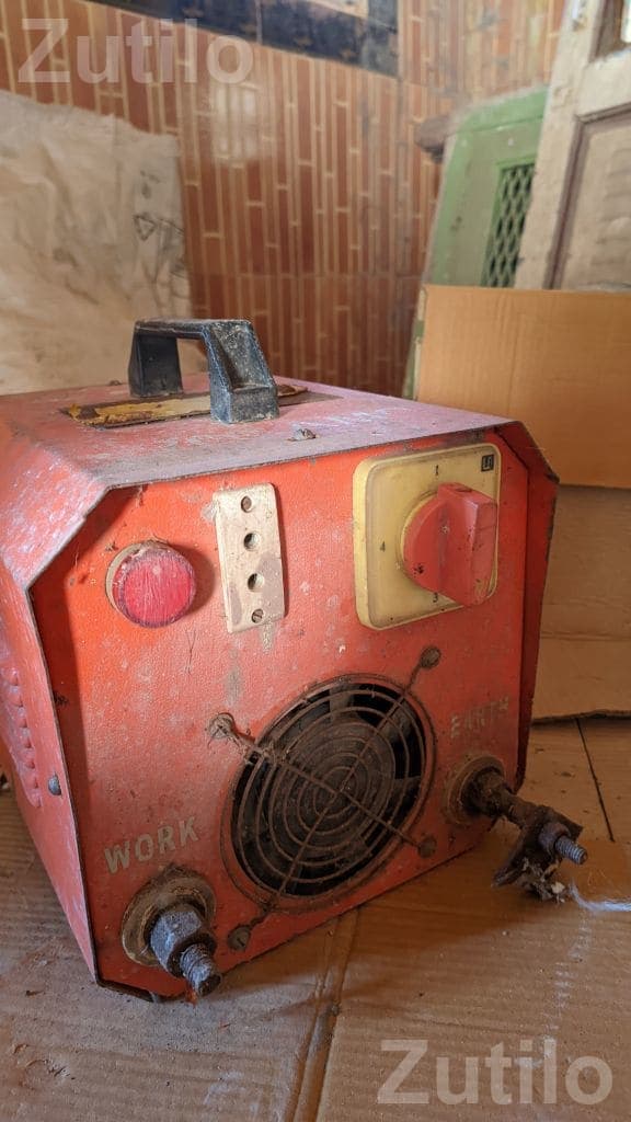 200 AMP Welding Machine Working Condition 200 AMP Welding Machine Working Condition