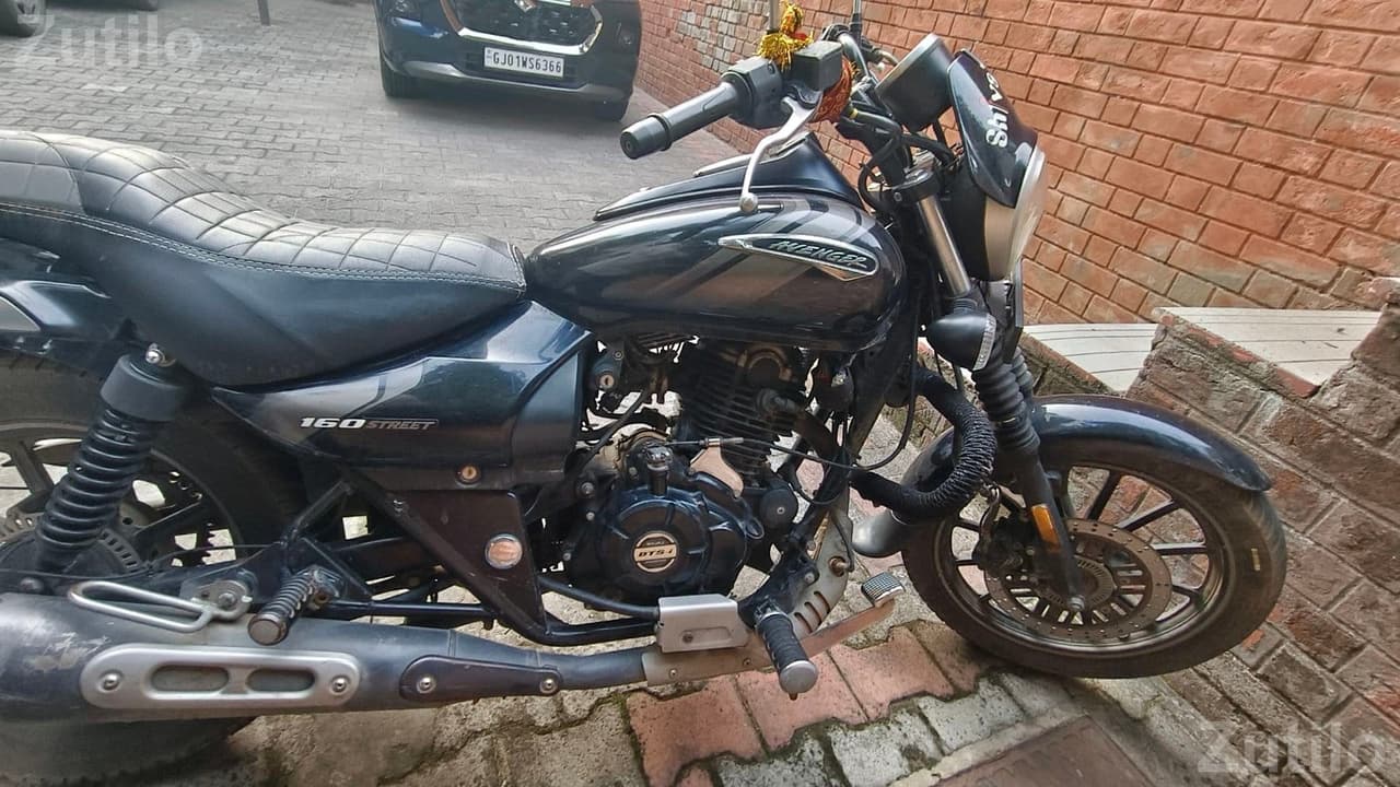 Bajaj Avenger 160 Street 2022 First Owner Bajaj Avenger 160 Street 2022 First Owner