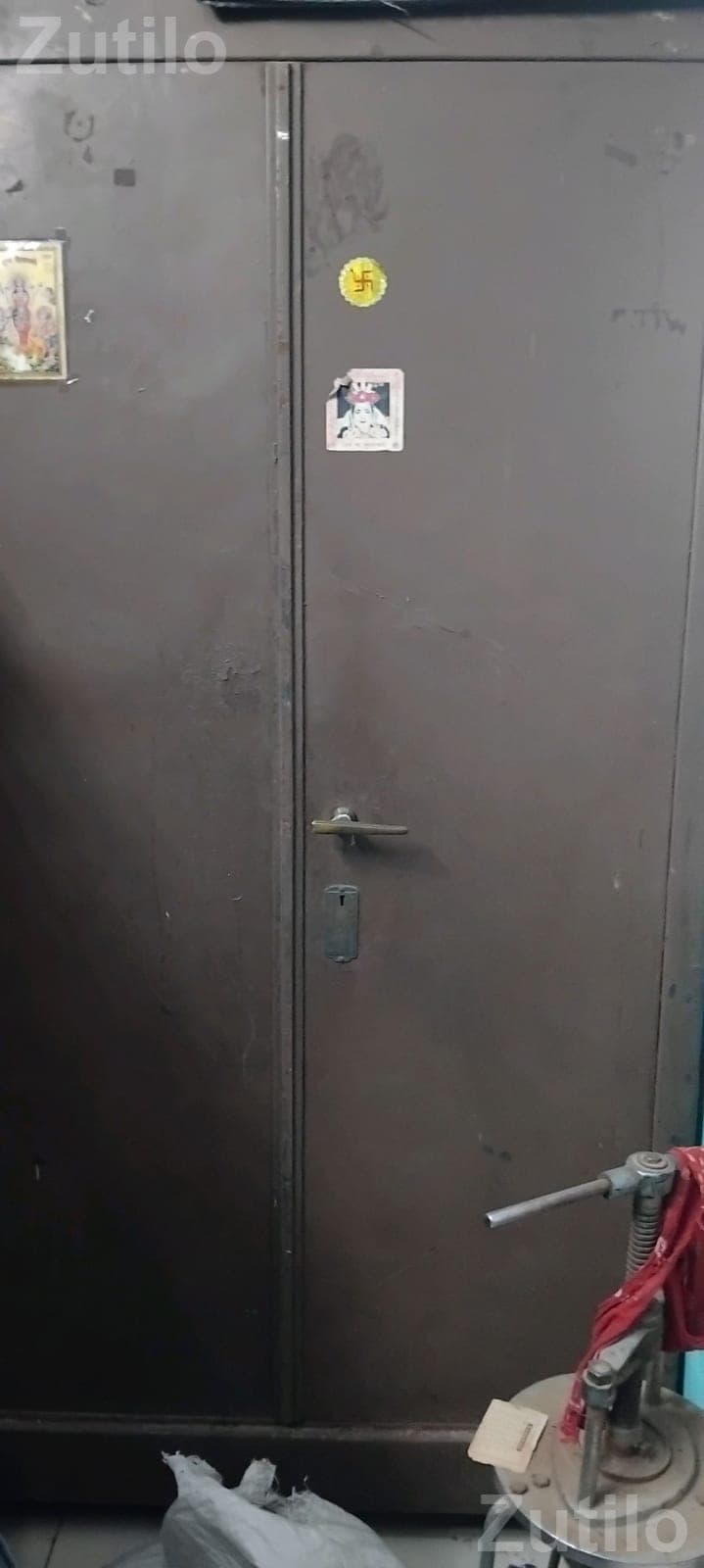 Heavy Iron Fireproof Safe Locker Heavy Iron Fireproof Safe Locker