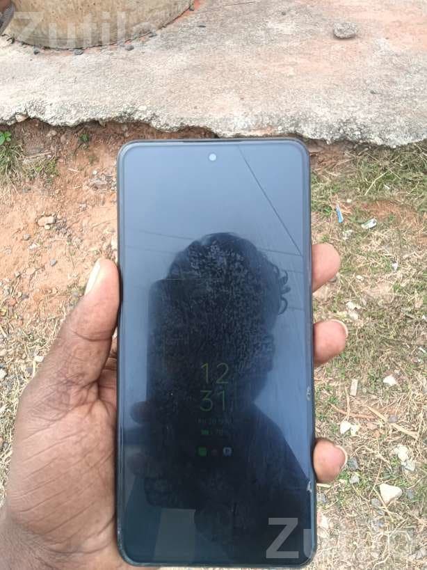 realme 14T 5G Mobile with Bill and Box realme 14T 5G Mobile with Bill and Box