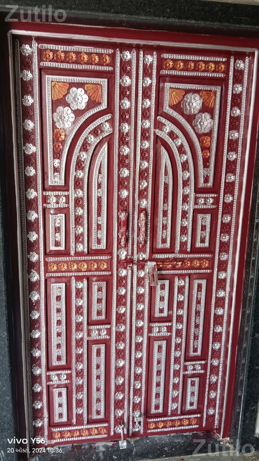 Door Painting and Oil Paint Work Service Door Painting and Oil Paint Work Service