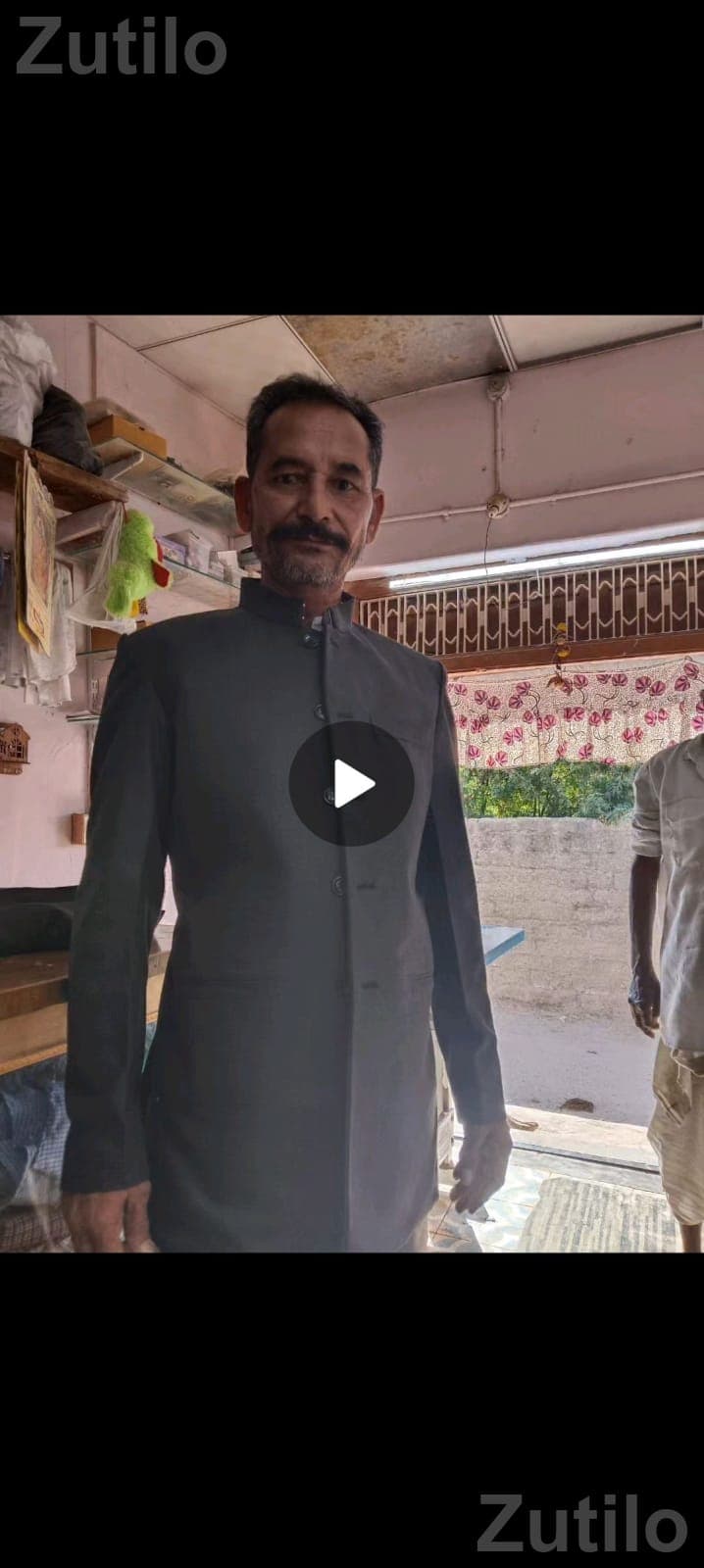 Men's Ready Coat in Black Men's Ready Coat in Black