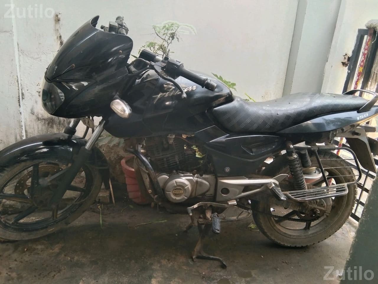 Bajaj Pulsar 150 Black Motorcycle Bajaj Pulsar 150 Black Motorcycle