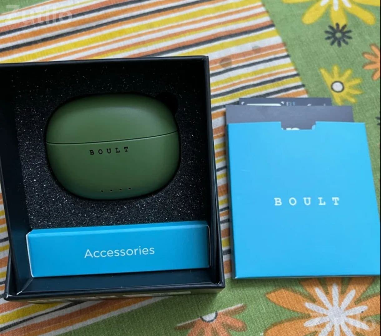 Boult Wireless Earbuds with Charging Case Boult Wireless Earbuds with Charging Case