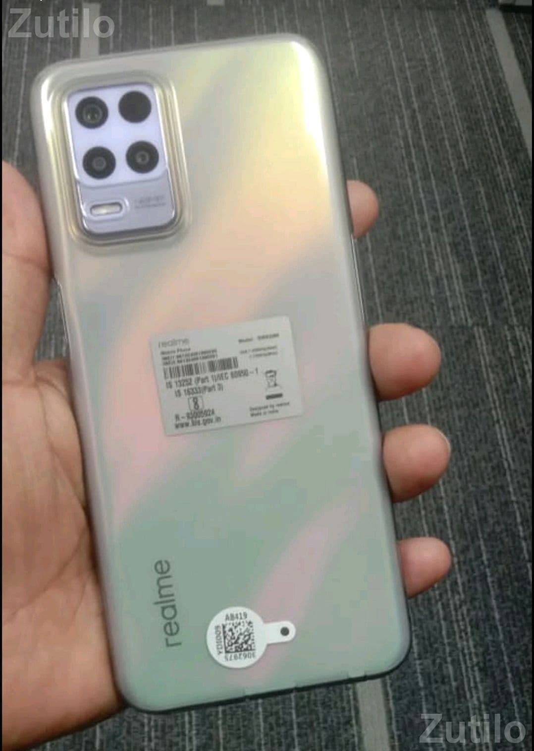 Realme Smartphone Silver Color Realme Smartphone Silver Color