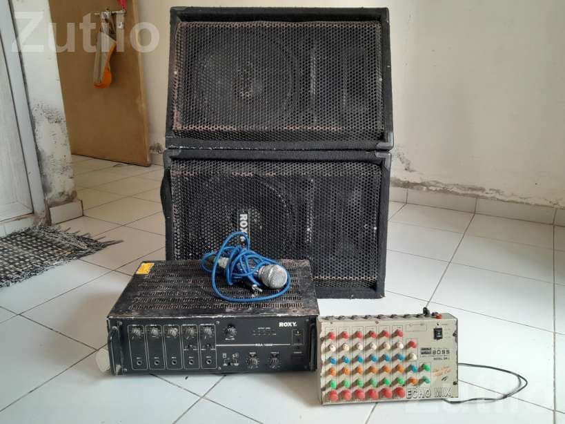 Roxy Sound System with Speakers Amplifier and Mixer Roxy Sound System with Speakers Amplifier and Mixer
