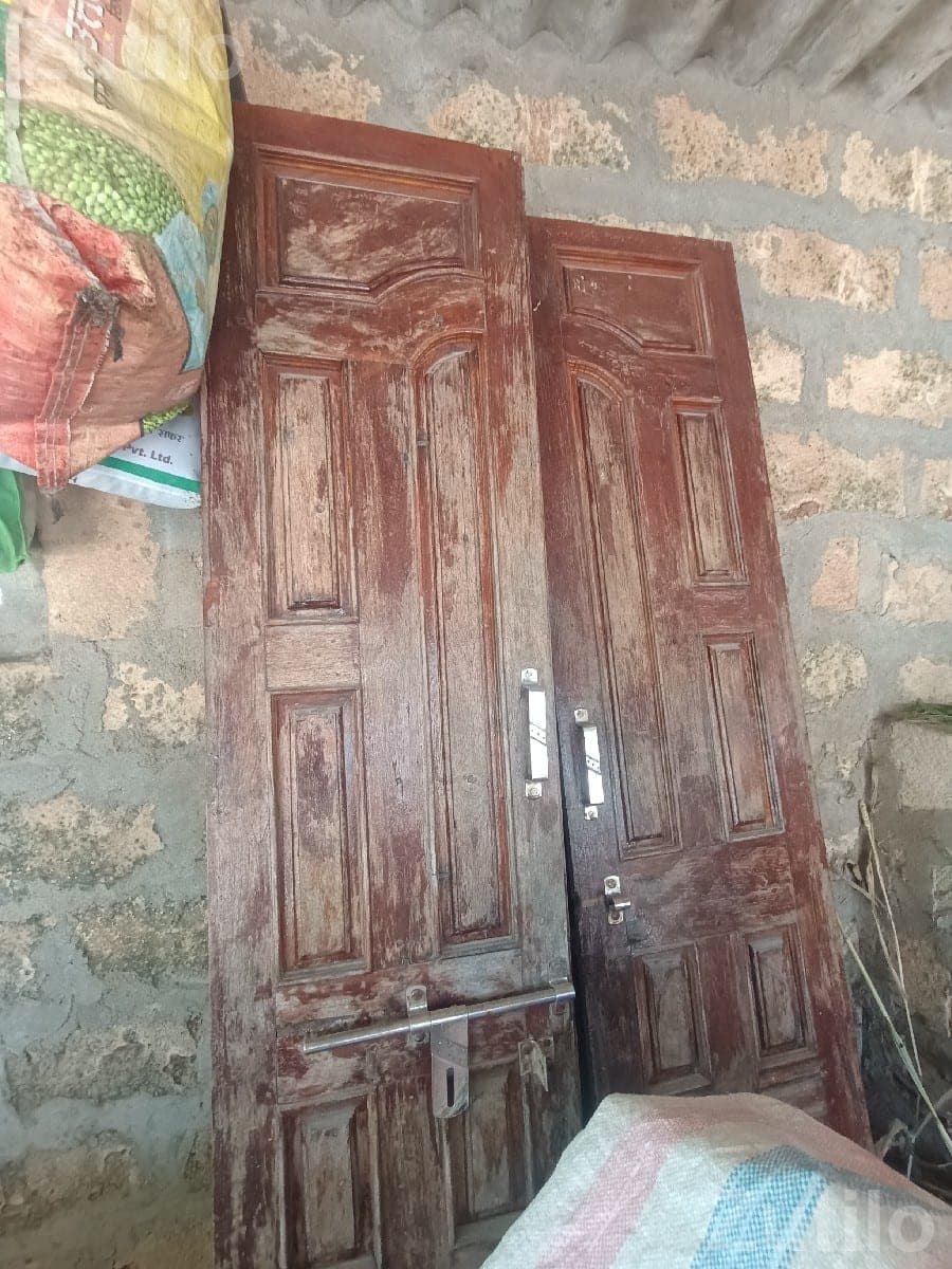 Used Wooden Doors Set of 2 Used Wooden Doors Set of 2