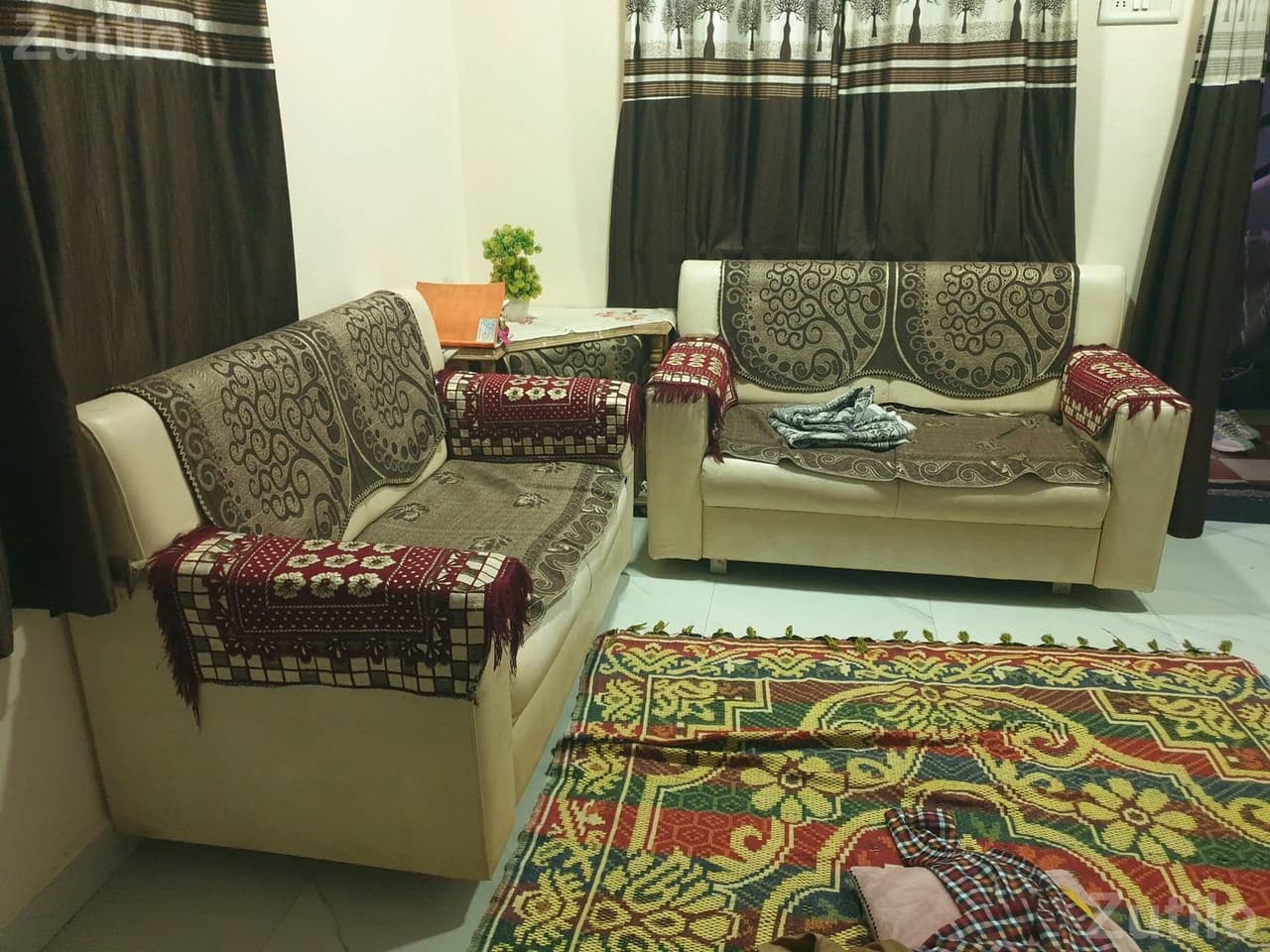 2 Piece Sofa Set in Good Condition 2 Piece Sofa Set in Good Condition