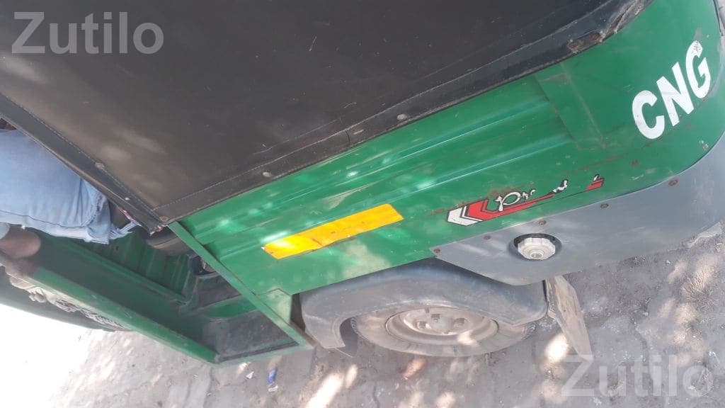 2020 CNG Auto Rickshaw Single Owner 2020 CNG Auto Rickshaw Single Owner
