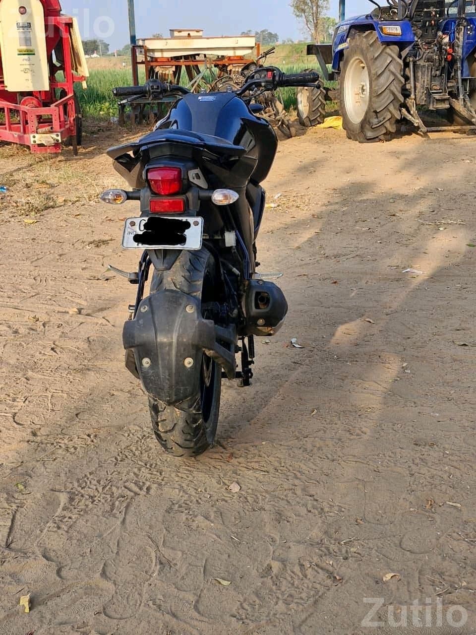 Yamaha FZS V4 2020 Bike 1 Owner Yamaha FZS V4 2020 Bike 1 Owner