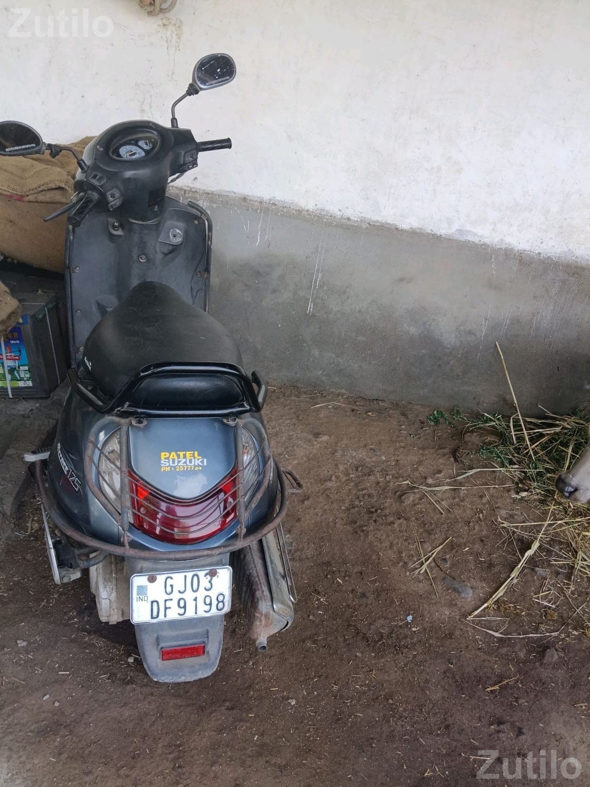 Suzuki Access 125 Scooter 2012 Model Suzuki Access 125 Scooter 2012 Model