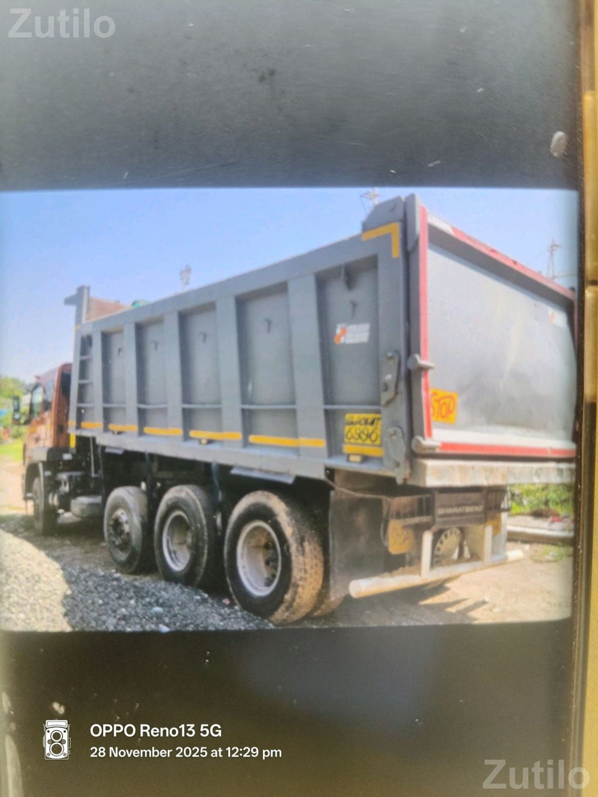 BharatBenz 12 Tyre Tipper Truck BharatBenz 12 Tyre Tipper Truck
