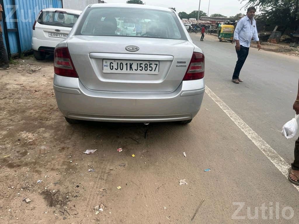Ford Fiesta Silver Sedan Ford Fiesta Silver Sedan
