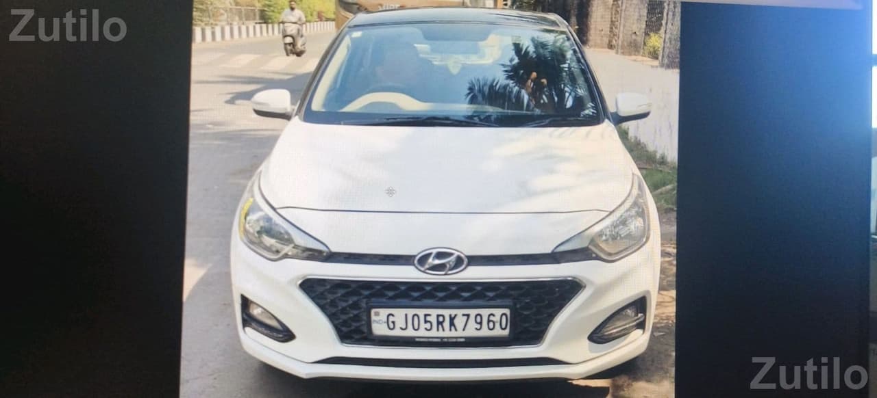 Hyundai i20 Sportz 2020 Dual Tone Hyundai i20 Sportz 2020 Dual Tone