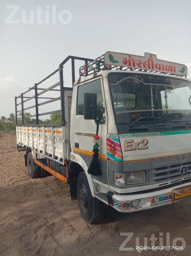 Tata 709 LPT 17 Feet Truck 2012 Tata 709 LPT 17 Feet Truck 2012