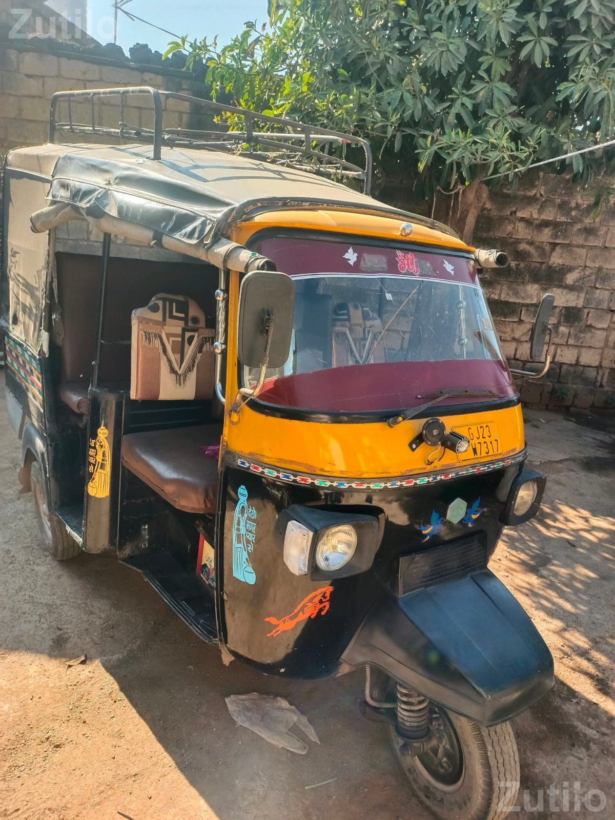 Piaggio Auto Rickshaw 2012 Model Piaggio Auto Rickshaw 2012 Model