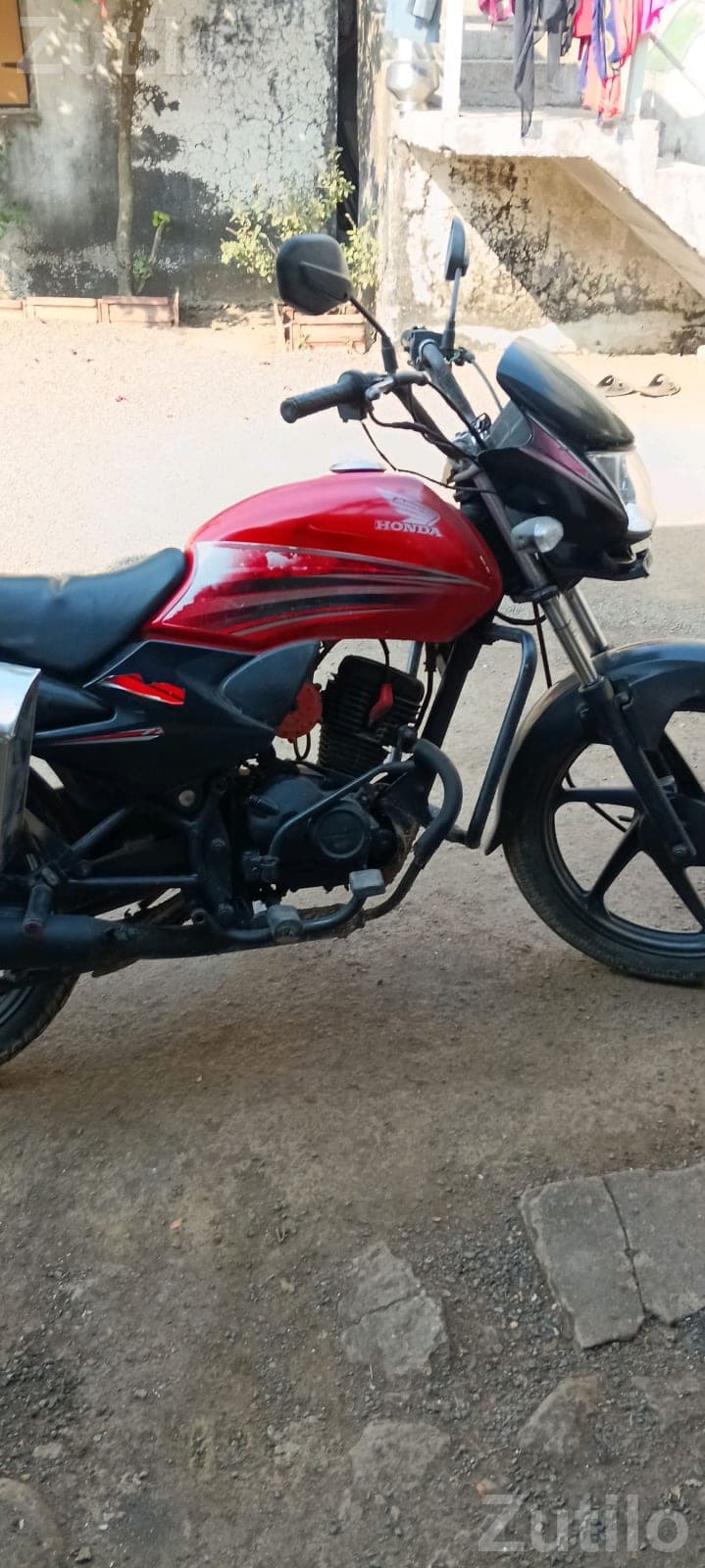 ડ્રીમ યુગા ગાડી વેચવાની છે ડ્રીમ યુગા ગાડી વેચવાની છે