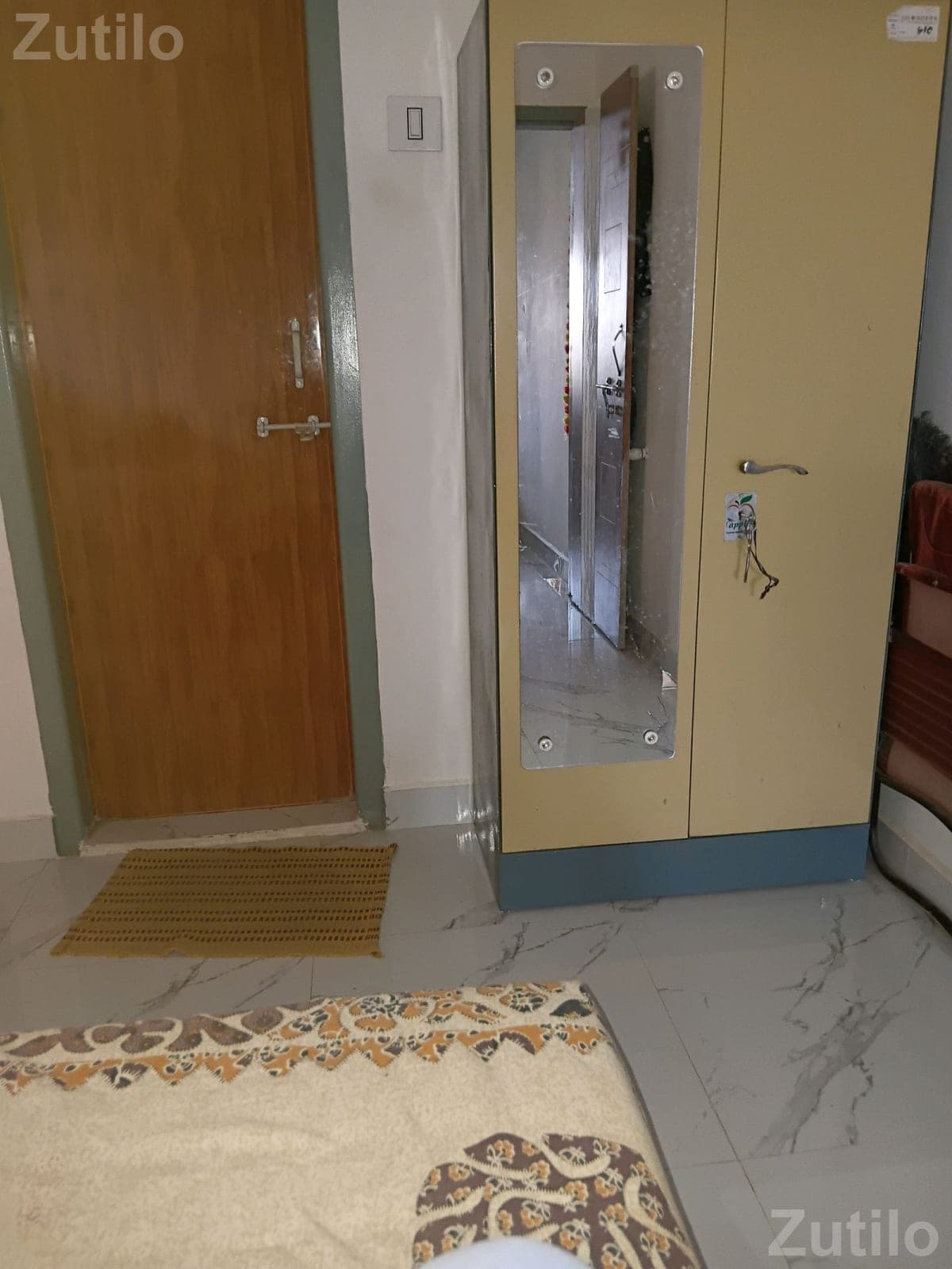 Godrej Steel Cupboard with Mirror and Locker Godrej Steel Cupboard with Mirror and Locker