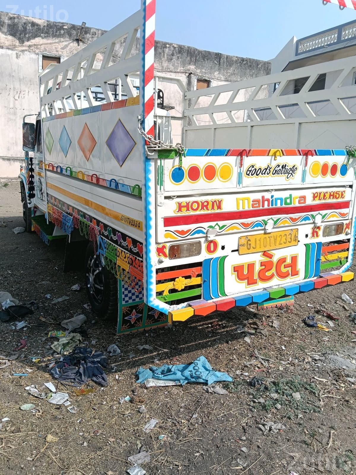 Mahindra Bolero Maxi Truck Plus 2015 DI Mahindra Bolero Maxi Truck Plus 2015 DI
