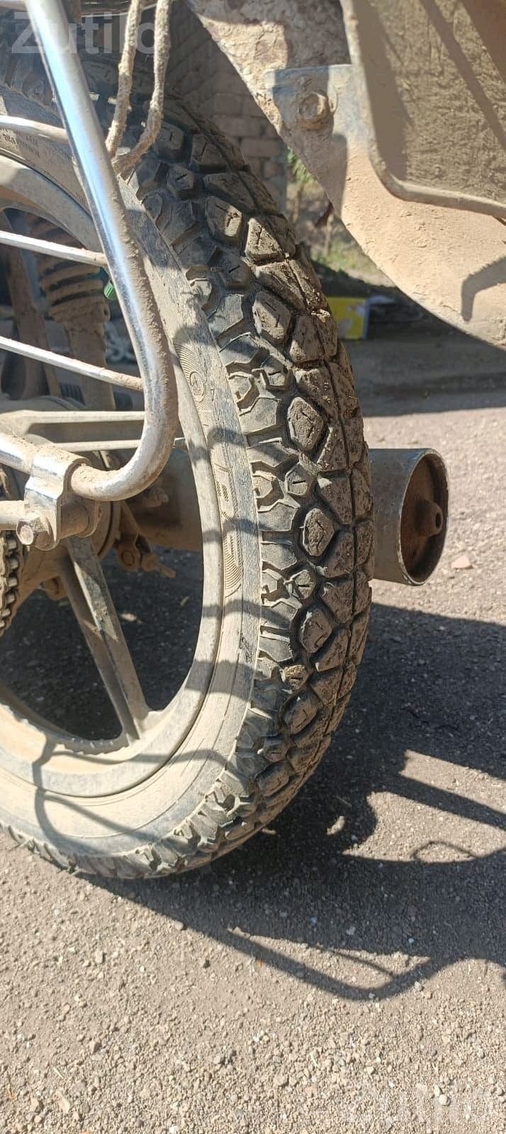 Bajaj Boxer Motorcycle 2000 Model Bajaj Boxer Motorcycle 2000 Model